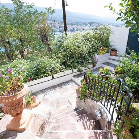 Traditional House Under The Clock Tower With Sweet View Poros Town Екстер'єр фото