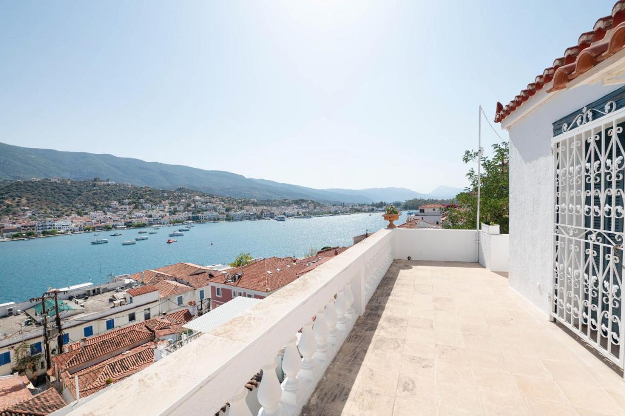 Traditional House Under The Clock Tower With Sweet View Poros Town Екстер'єр фото