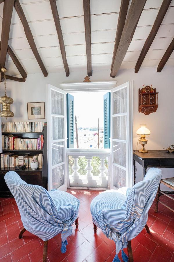 Traditional House Under The Clock Tower With Sweet View Poros Town Екстер'єр фото