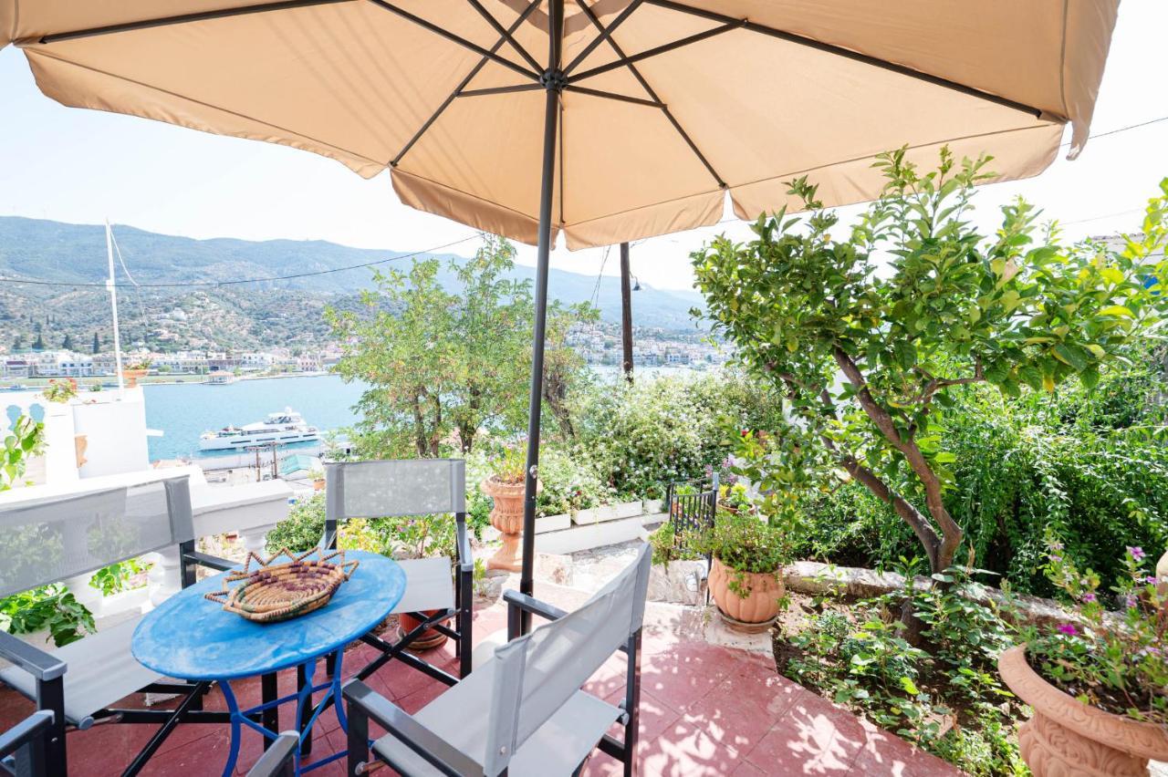 Traditional House Under The Clock Tower With Sweet View Poros Town Екстер'єр фото