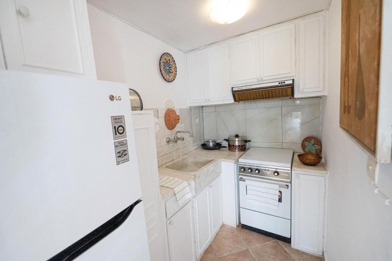 Traditional House Under The Clock Tower With Sweet View Poros Town Екстер'єр фото