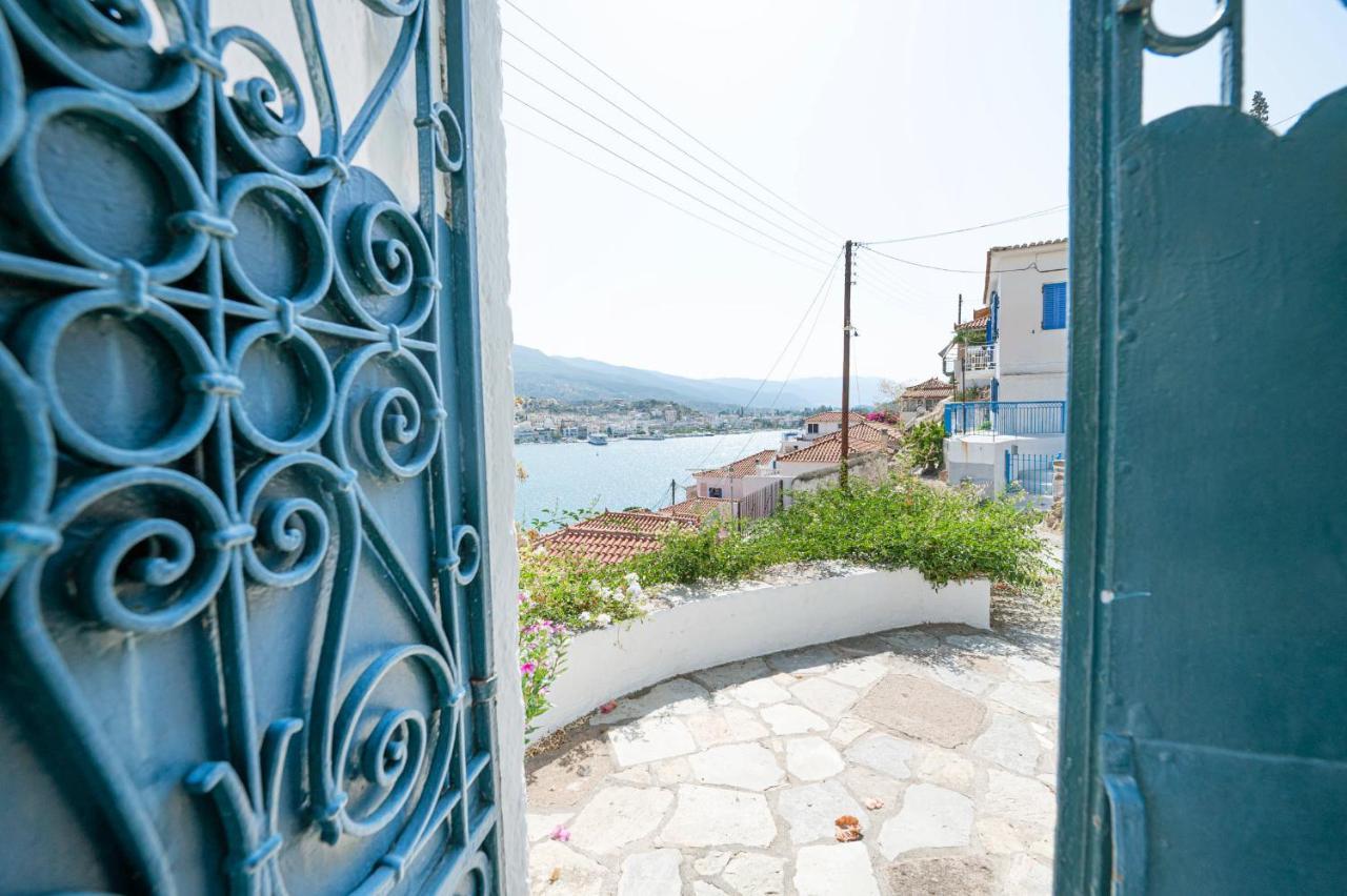 Traditional House Under The Clock Tower With Sweet View Poros Town Екстер'єр фото