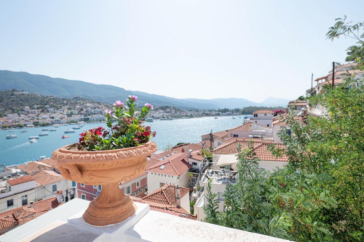 Traditional House Under The Clock Tower With Sweet View Poros Town Екстер'єр фото