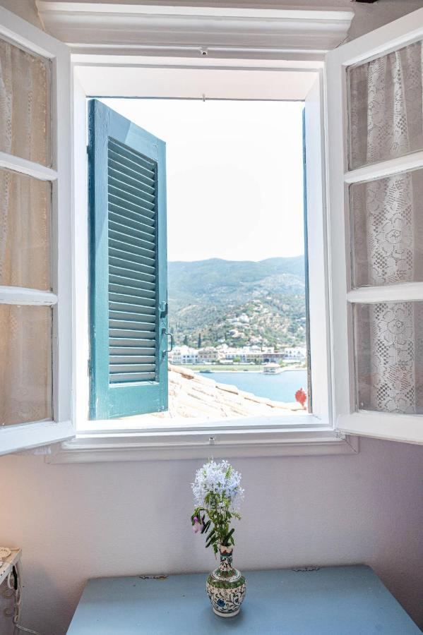 Traditional House Under The Clock Tower With Sweet View Poros Town Екстер'єр фото