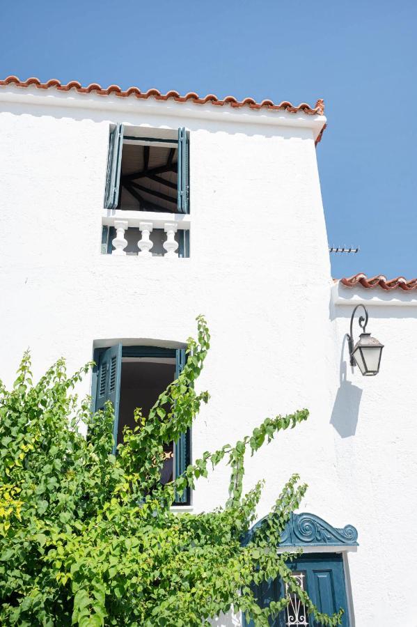 Traditional House Under The Clock Tower With Sweet View Poros Town Екстер'єр фото