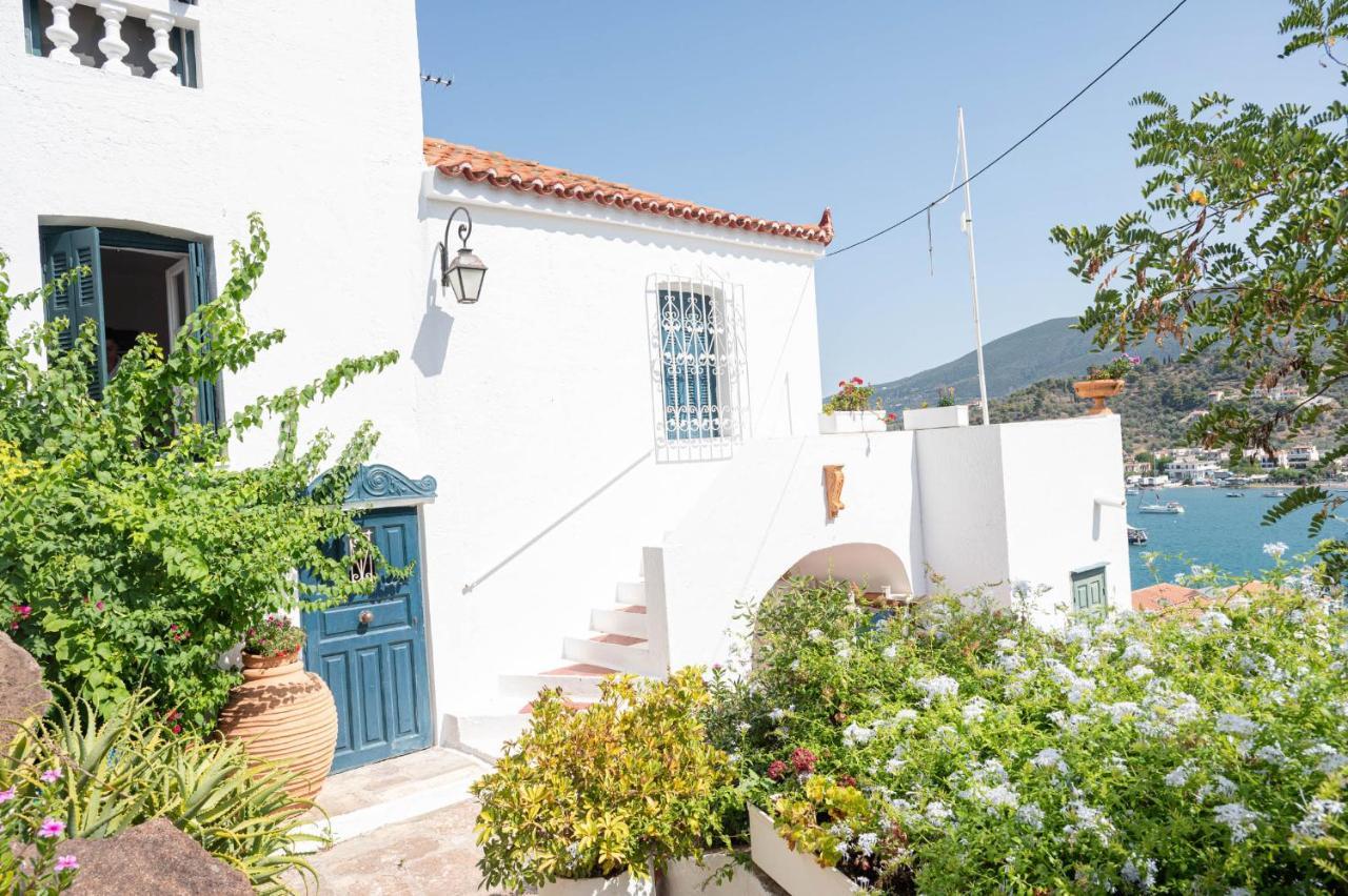 Traditional House Under The Clock Tower With Sweet View Poros Town Екстер'єр фото