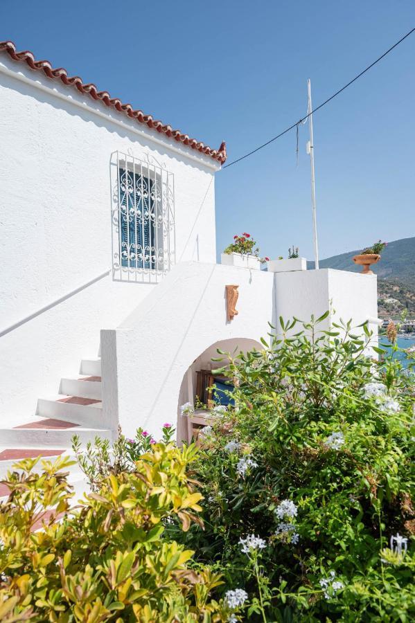 Traditional House Under The Clock Tower With Sweet View Poros Town Екстер'єр фото